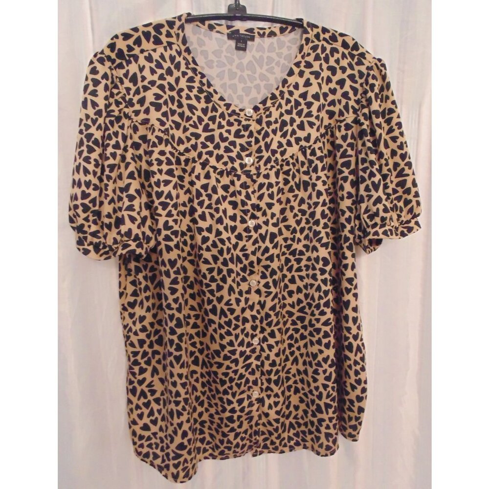 Ann Taylor Tan/Black Hearts Blouse Top Shirt sz L Puff sleeve Button up V neck